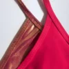 Bañador Amanyara con capas metalizadas en fucsia