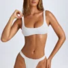 Top de bikini Malibu con cuello redondo en blanco