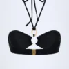Top de bikini Savai con detalle de herrajes y fruncido en el cuello halter, en negro