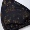 Top de bikini triangular Comoros con detalles en negro