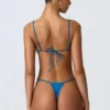 Top de bikini triangular con adornos de cadena South Beach en azul océano