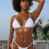 Braguitas de bikini atrevidas con lazos laterales de Crinkle Swim en blanco