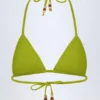 Top de bikini triangular con detalle de charm Comoros en verde oliva