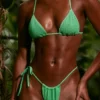 Top de bikini triangular multiusos de seersucker en verde espuma de mar