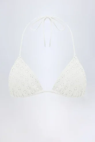 Top de bikini triangular Recife con bordado inglés en blanco