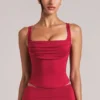 Top de cuello cuadrado Veya en rojo cereza