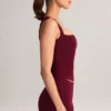 Top de cuello cuadrado Vivee Modal en color vino