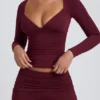 Top de manga larga con fruncidos Emry Modal en color ciruela