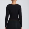 Top de manga larga con fruncidos Emry Modal en negro