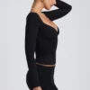 Top de manga larga con fruncidos Emry Modal en negro