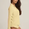 Top de pijama de manga larga Mirae Modal en amarillo pastel