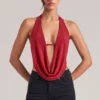 Top drapeado con cuello vuelto Zenna en rojo cereza