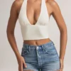 Top Drew de modal con cuello halter en blanco