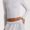 Top en capas de modal en gris jaspeado