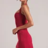 Top largo con cuello halter Vita en rojo cereza