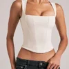 Top Vivee de modal con cuello cuadrado en color marfil
