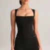 Top Vivee de modal con cuello cuadrado en negro