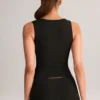 Top Vivee de modal con cuello cuadrado en negro