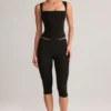 Top Vivee de modal con cuello cuadrado en negro