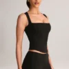 Top Vivee de modal con cuello cuadrado en negro