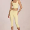 Vaqueros capri de talle medio Anessa en amarillo limón