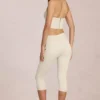 Vaqueros capri de talle medio Anessa en color marfil