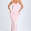 Vestido Aldona de jersey elástico con apliques florales en color rosa palo Vestido Aldona de jersey elástico con apliques florales en color rosa palo