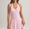 Vestido Brooke de corte en A con cuello halter en modal, color rosa pastel Vestido Brooke de corte en A con cuello halter en modal, color rosa pastel