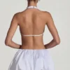 Vestido Cece con aberturas y bajo abullonado adornado en blanco Vestido Cece con aberturas y bajo abullonado adornado en blanco