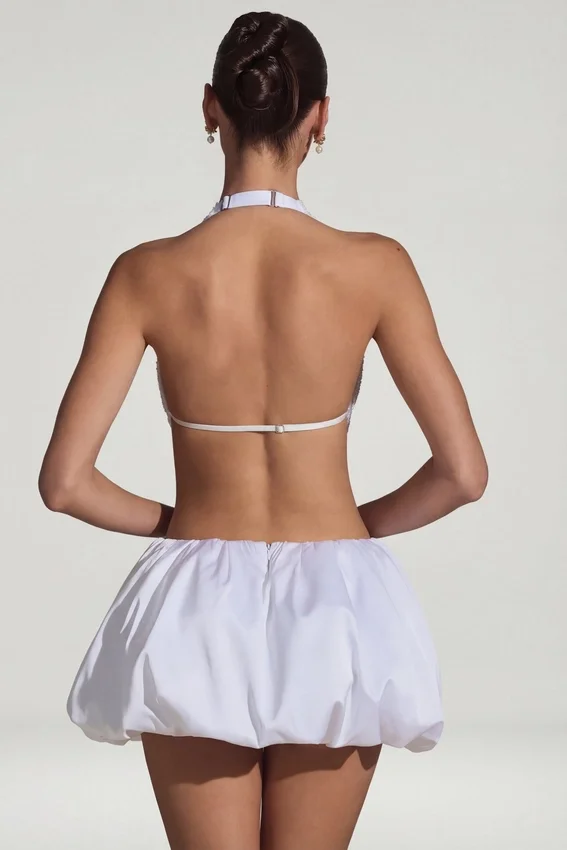 Vestido Cece con aberturas y bajo abullonado adornado en blanco Vestido Cece con aberturas y bajo abullonado adornado en blanco