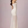 Vestido corsé asimétrico con fruncidos Haruna en color marfil Vestido corsé asimétrico con fruncidos Haruna en color marfil
