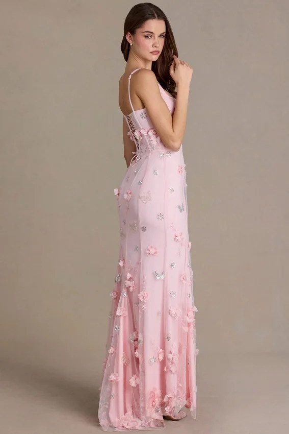 Vestido corsé con adornos Aurelia en rosa bebé Vestido corsé con adornos Aurelia en rosa bebé