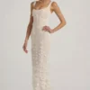 Vestido corsé con escote redondeado y apliques decorativos Vasanta en blanco Vestido corsé con escote redondeado y apliques decorativos Vasanta en blanco