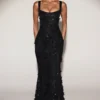 Vestido corsé con escote redondeado y apliques decorativos Vasanta en negro Vestido corsé con escote redondeado y apliques decorativos Vasanta en negro