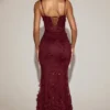 Vestido corsé con escote redondeado y apliques decorativos Vasanta en rojo vino Vestido corsé con escote redondeado y apliques decorativos Vasanta en rojo vino