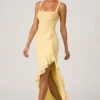 Vestido corsé con volantes decorados Robina en amarillo