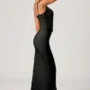 Vestido corsé con volantes y adornos Robina en negro Vestido corsé con volantes y adornos Robina en negro