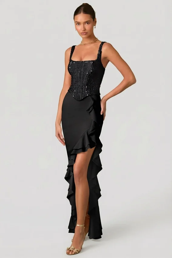 Vestido corsé con volantes y adornos Robina en negro Vestido corsé con volantes y adornos Robina en negro