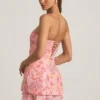 Vestido corsé sin tirantes con adornos Eliselle en rosa Vestido corsé sin tirantes con adornos Eliselle en rosa