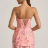 Vestido corsé sin tirantes con adornos Eliselle en rosa Vestido corsé sin tirantes con adornos Eliselle en rosa
