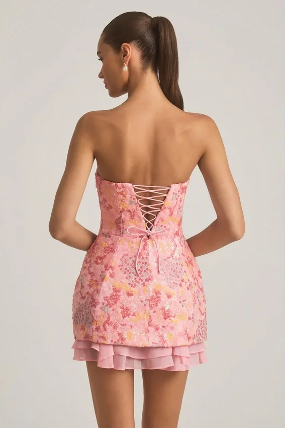 Vestido corsé sin tirantes con adornos Eliselle en rosa Vestido corsé sin tirantes con adornos Eliselle en rosa