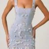 Vestido cortito corsé con apliques decorativos Briar en azul cielo Vestido cortito corsé con apliques decorativos Briar en azul cielo