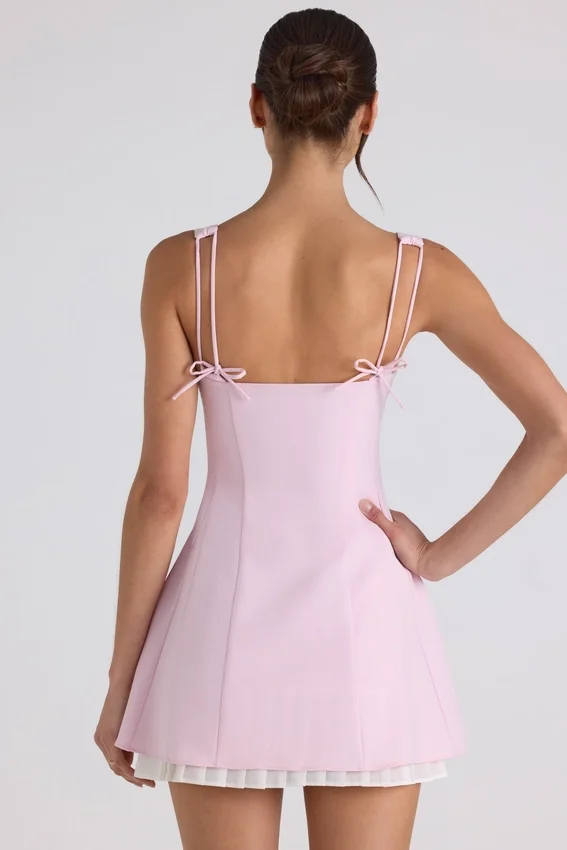 Vestido corto A-line plisado con lazo Cressida en rosa suave Vestido corto A-line plisado con lazo Cressida en rosa suave