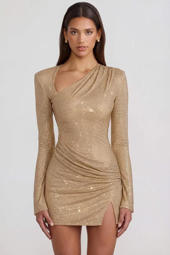 Vestido corto ajustado asimétrico con adornos Nevina en dorado Vestido corto ajustado asimétrico con adornos Nevina en dorado