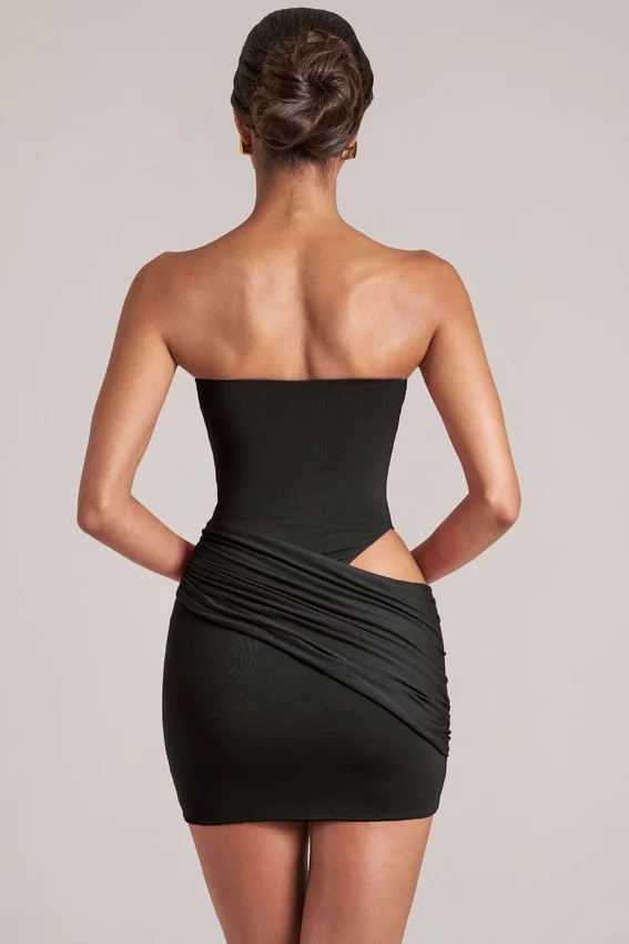 Vestido corto ajustado bandeau Veda en negro Vestido corto ajustado bandeau Veda en negro
