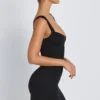 Vestido corto ajustado con escote corazón de modal Dove en negro Vestido corto ajustado con escote corazón de modal Dove en negro