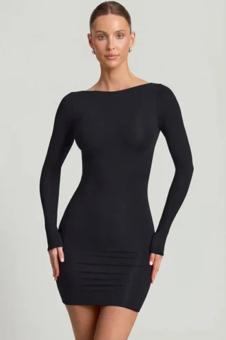 Vestido corto ajustado con espalda abierta Lyla Modal en negro