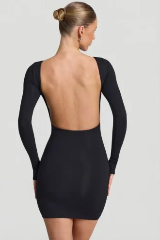 Vestido corto ajustado con espalda abierta Lyla Modal en negro