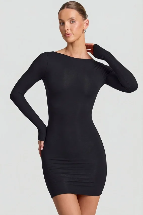 Vestido corto ajustado con espalda abierta Lyla Modal en negro Vestido corto ajustado con espalda abierta Lyla Modal en negro