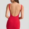 Vestido corto ajustado con espalda baja Evie en rojo cereza Vestido corto ajustado con espalda baja Evie en rojo cereza
